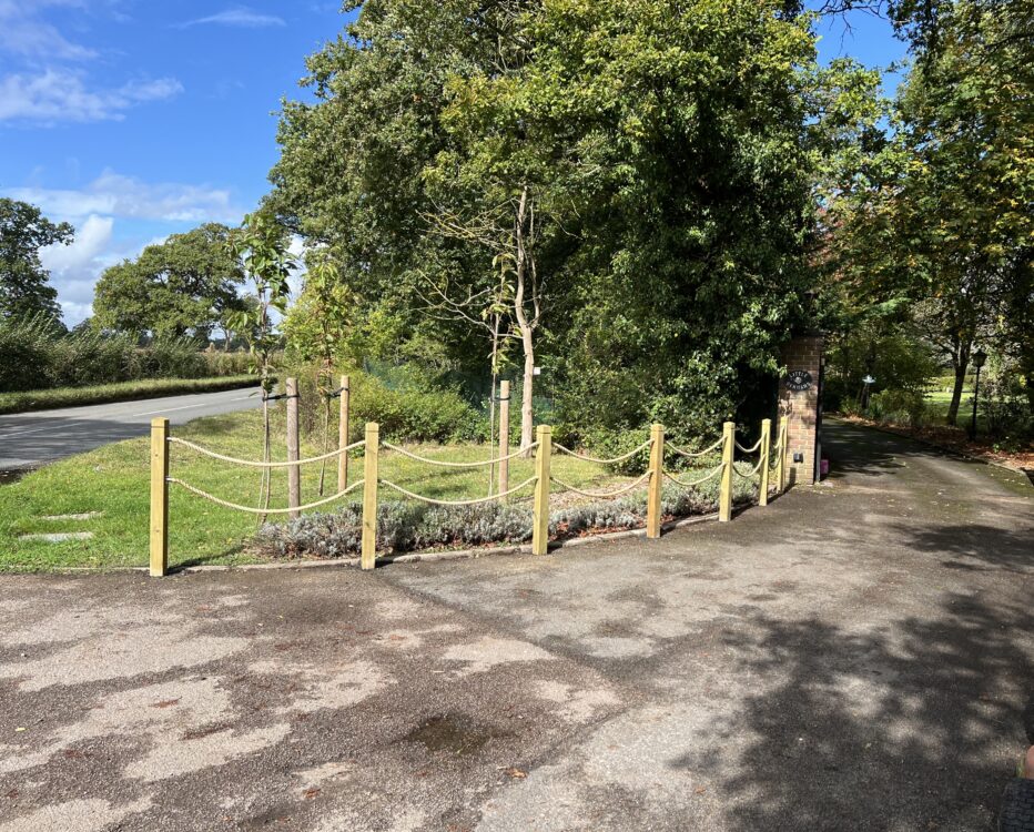 414 Rope Posts Rope End Post 1.4M 90x90mm (No Hole) - 414 Fencing & Timber Supplies